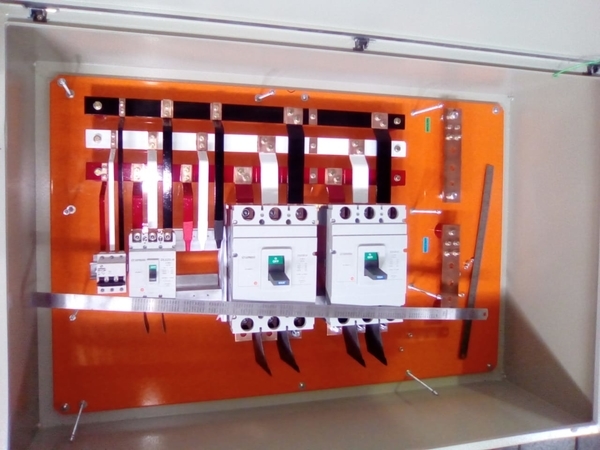 Montagem de Quadros Elétricos
